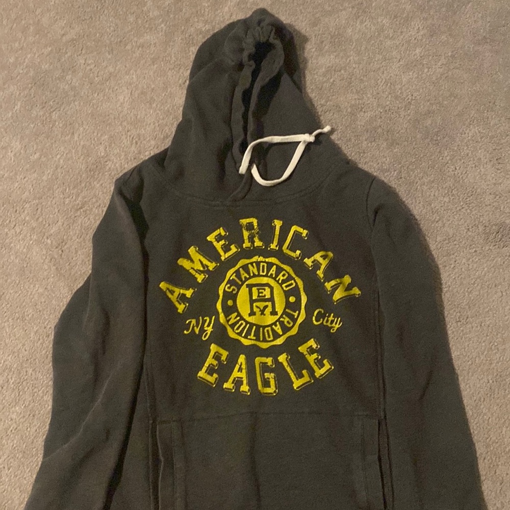 American eagle sweatshirt size large